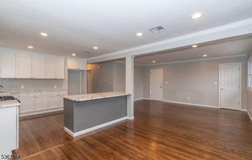 2-2089 Galloping Hill Rd, Union, NJ, 07083-8903 | Card Image