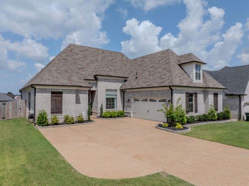 30 Brook Meadow Ln, Oakland, TN, 38060-5001 | Card Image