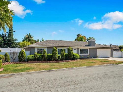 9239 Francis Dr, Spring Valley, CA, 91977-2871 | Card Image