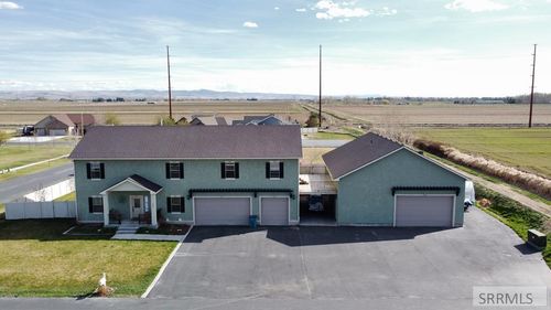 2020 Timberview Dr, Idaho Falls, ID, 83401-4977 | Card Image