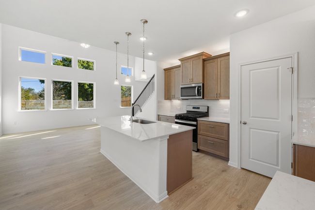 13108 Ditka Dr, House other with 4 bedrooms, 4 bathrooms and 5 parking in Manchaca TX | Image 4