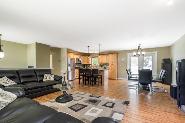 20088 44 Avenue, House other with 4 bedrooms, 2 bathrooms and 8 parking in Langley BC | Image 9