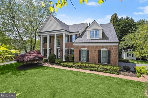 10312 Kingsway Ct, Ellicott City, MD, 21042-5876 | Card Image