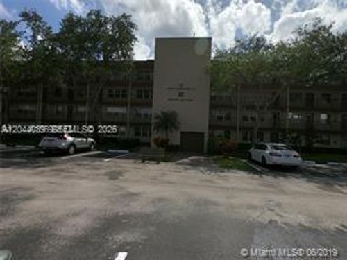 105e-300 Sw 134th Way, Pembroke Pines, FL, 33027-1698 | Card Image