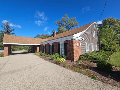 455 E Main St, East Dundee, IL, 60118-1529 | Card Image