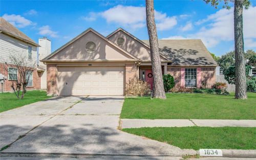 1634 Ridgebriar Dr, Houston, TX, 77014-2631 | Card Image