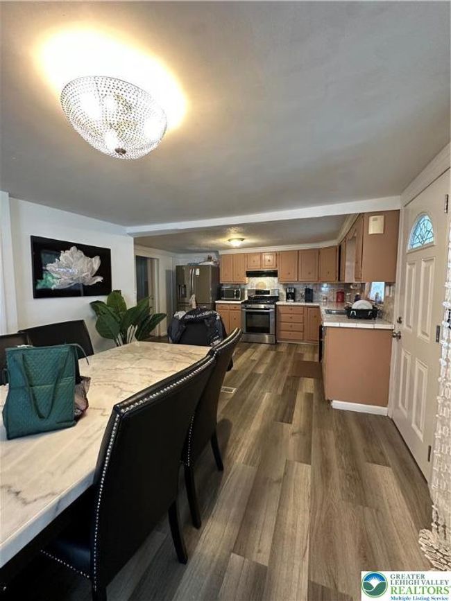 2215 N 3 Rd Ave, House other with 4 bedrooms, 2 bathrooms and null parking in Whitehall PA | Image 6