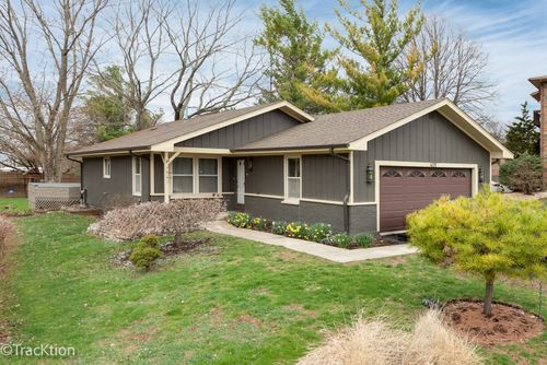 401 S Whispering Hills Dr, Naperville, IL, 60540-5016 | Card Image