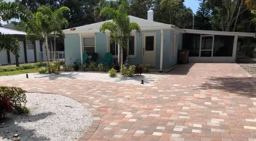111 12th Ave, INDIAN ROCKS BEACH, FL, 33785-3727 | Card Image