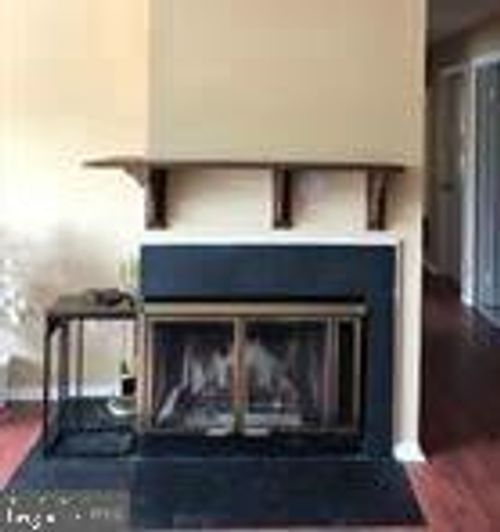 20 Gilpin Ct, LAWRENCEVILLE, NJ, 08648-2610 | Card Image