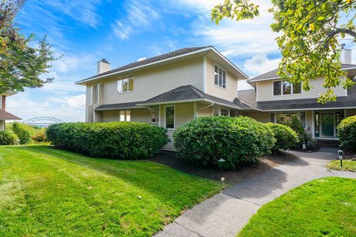 4-4 Bittersweet Ln, Buzzards Bay, MA, 02532-2225 | Card Image