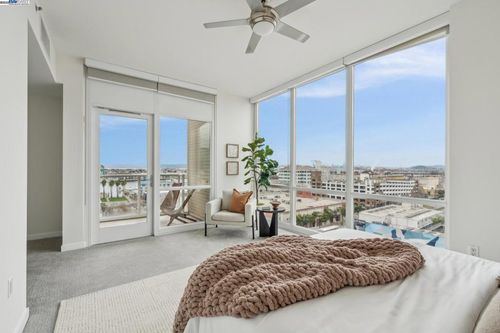 apt-1002-222 Broadway, Oakland, CA, 94607-3850 | Card Image