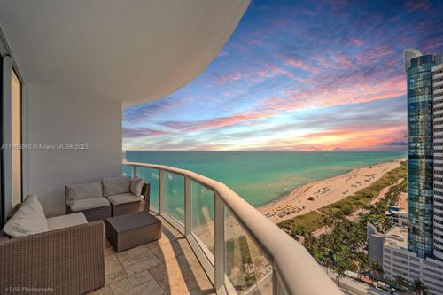apt-2206-6365 Collins Ave, Miami Beach, FL, 33141-9617 | Card Image