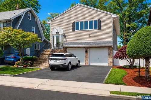 12 Chamberlain Ave, Little Ferry, NJ, 07643-1830 | Card Image