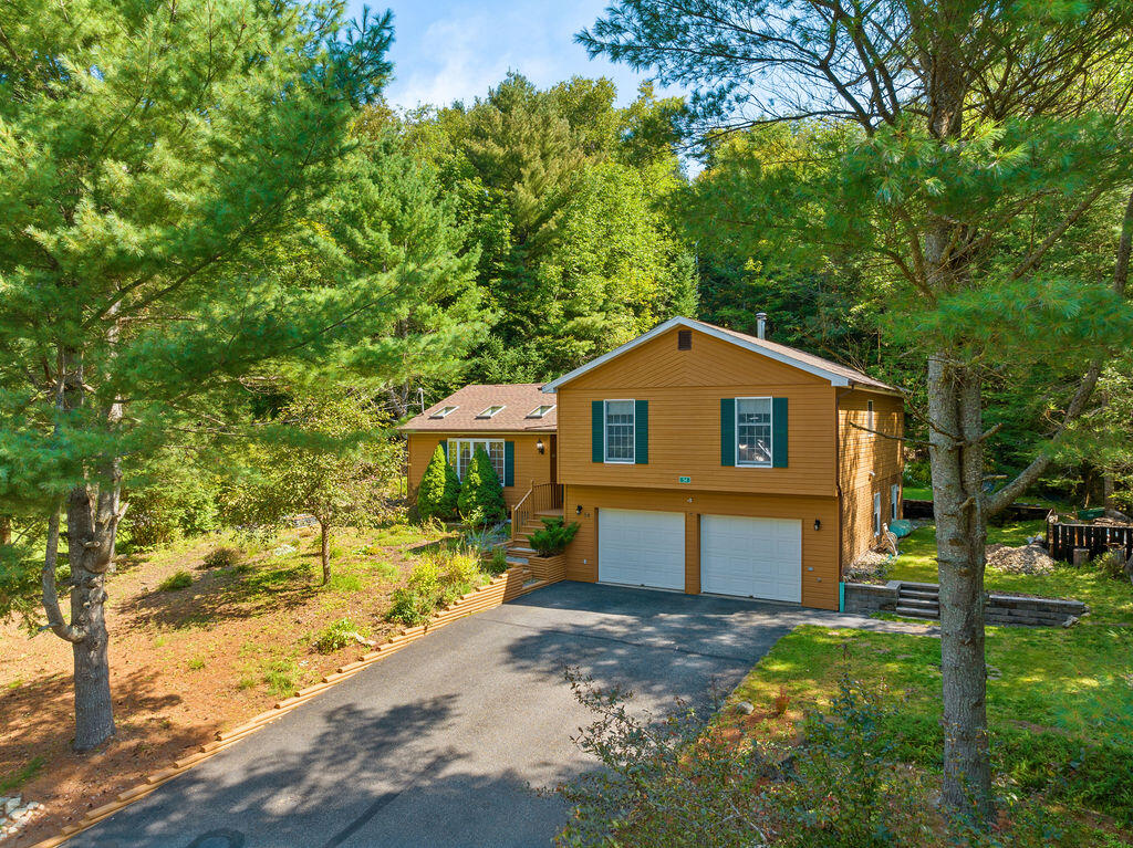 Saranac Ln, Saranac Lake, NY 12983