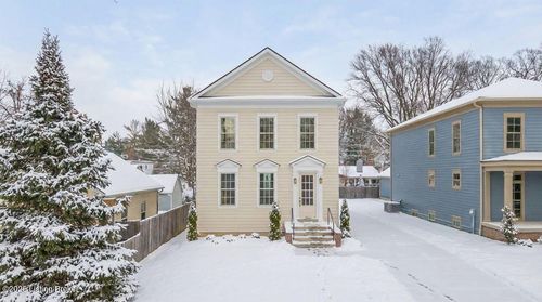 905 Sherrin Ave, Louisville, KY, 40207 | Card Image
