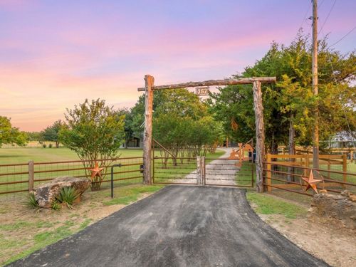 362 Vz County Road 3404, Wills Point, TX, 75169-7832 | Card Image