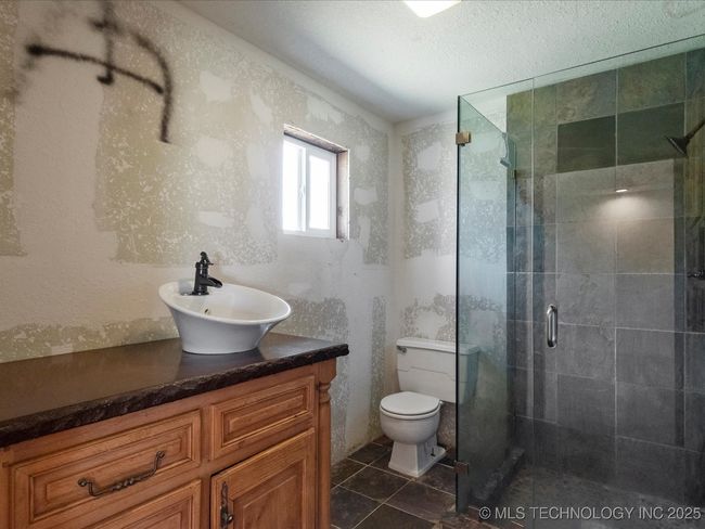 bathroom in main bedroom, split floor plan | Image 11