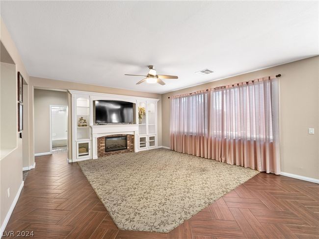 9335 Brownstone Ledge Ave, House other with 4 bedrooms, 3 bathrooms and null parking in Las Vegas NV | Image 15
