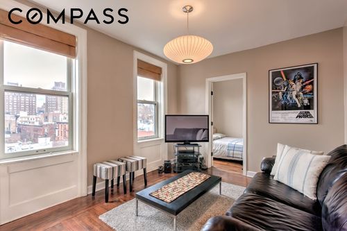 19-92 Perry St, New York, NY, 10014-5514 | Card Image
