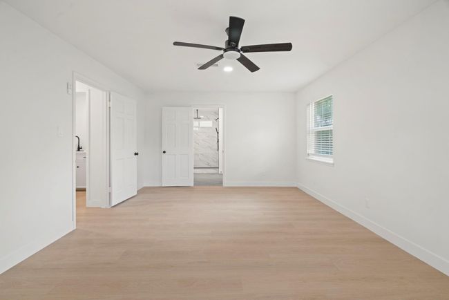 8215 Twining Oaks Ln, House other with 5 bedrooms, 4 bathrooms and 3 parking in Spring TX | Image 22