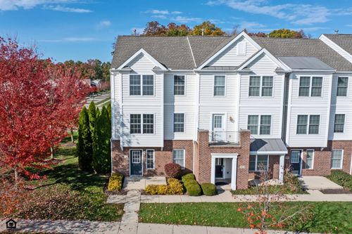 5940 Woodshire Dr, Westerville, OH, 43081-6044 | Card Image