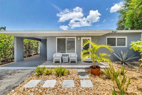 2108 Ne 11th Ave, Wilton Manors, FL, 33305-2244 | Card Image