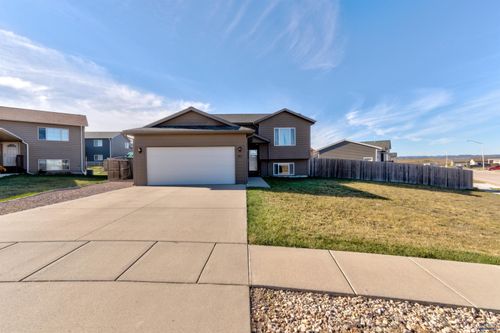317 Bear Tooth Dr, Box Elder, SD, 57719-8203 | Card Image