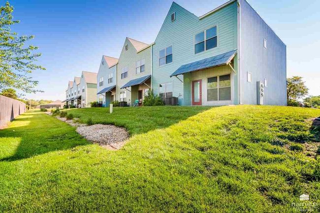 100 Silo Pl, Condo with 3 bedrooms, 3 bathrooms and null parking in Manhattan KS | Image 19