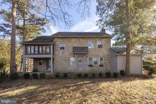 2100 3rd St, Norristown, PA, 19401-1931 | Card Image