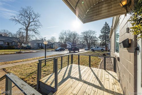 2411 Harris St, Ferndale, MI, 48220-3018 | Card Image