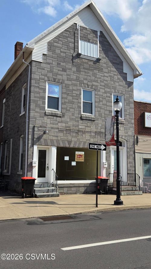 115 S Front St, Milton, PA, 17847-1154 | Card Image