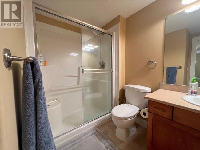 237 - 3996 Beach Ave, Condo with 2 bedrooms, 2 bathrooms and 1 parking in Peachland BC | Image 11