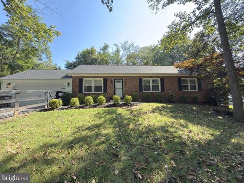 35600 Sassafras Dr, ROUND HILL, VA, 20141-2584 | Card Image
