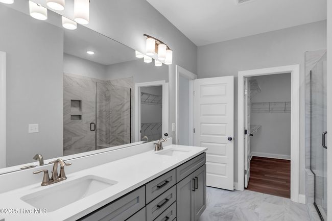 Similar Home | Image 19