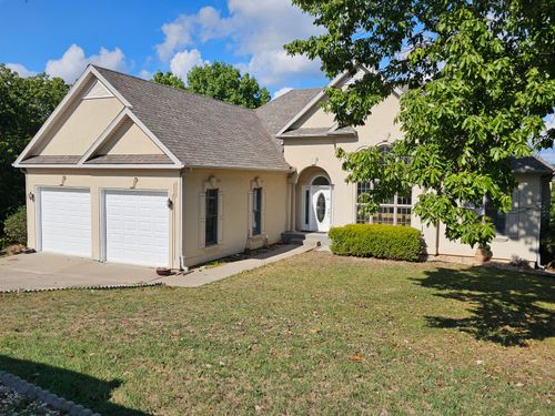 93 Canada Dr, Branson West, MO, 65737-8190 | Card Image