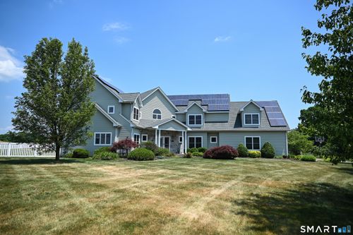 19 Longview Dr, North Haven, CT, 06473-3565 | Card Image