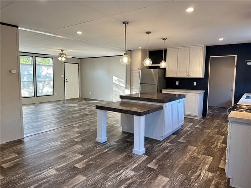 199 Harmony Wood Lane, Dripping Springs, TX, 78620 | Card Image