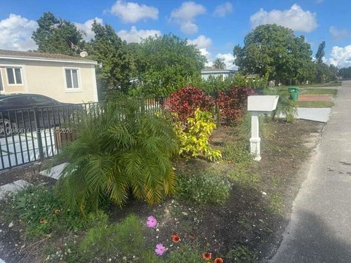 1001-1001 Nw 148th St, Miami, FL, 33168-2021 | Card Image