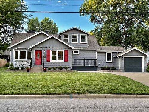 2500 W 47th Ter, Westwood, KS, 66205-1819 | Card Image