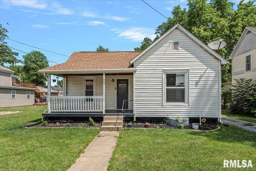 603 Carroll St, Pawnee, IL, 62558-4501 | Card Image