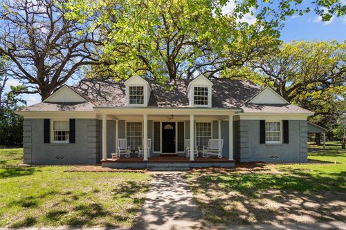 319 N Howard St, Grapeland, TX, 75844-3108 | Card Image