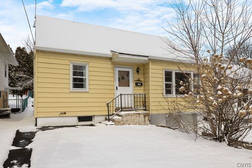 1939 Caleb Ave, Syracuse, NY, 13206-2560 | Card Image