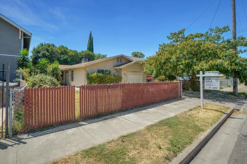 614 W Poplar Street, Stockton, CA, 95203 | Card Image