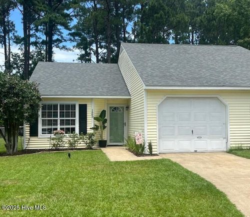 125 Village Ct, Havelock, NC, 28532-3112 | Card Image