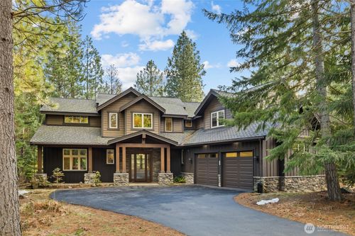 230 Equinox Dr, Cle Elum, WA, 98922-3042 | Card Image