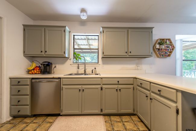 103 Irvin Ln, House other with 3 bedrooms, 2 bathrooms and null parking in Mt Vernon TX | Image 13