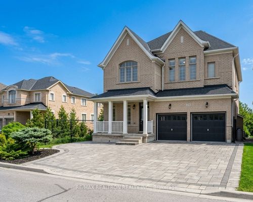 150 Crane St, Aurora, ON, L4G0W2 | Card Image