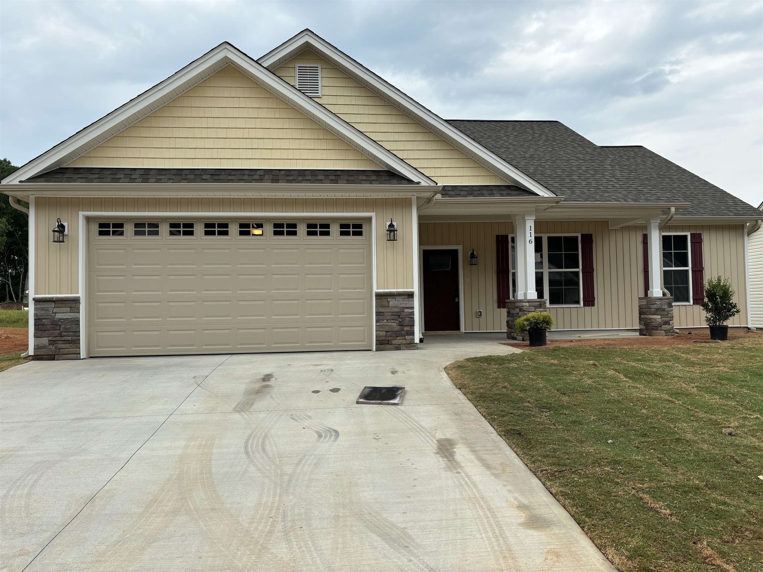 Caylee Way, Chesnee, SC 29323