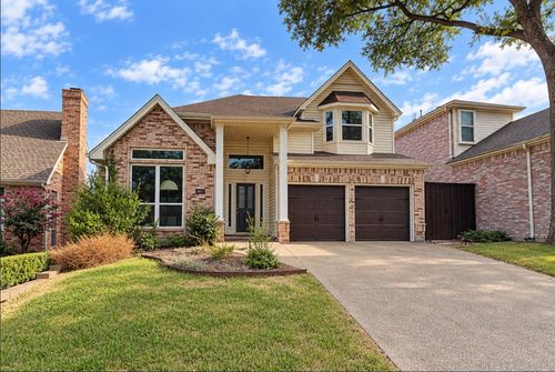 802 Crest Ridge Ct, Irving, TX, 75061-9323 | Card Image